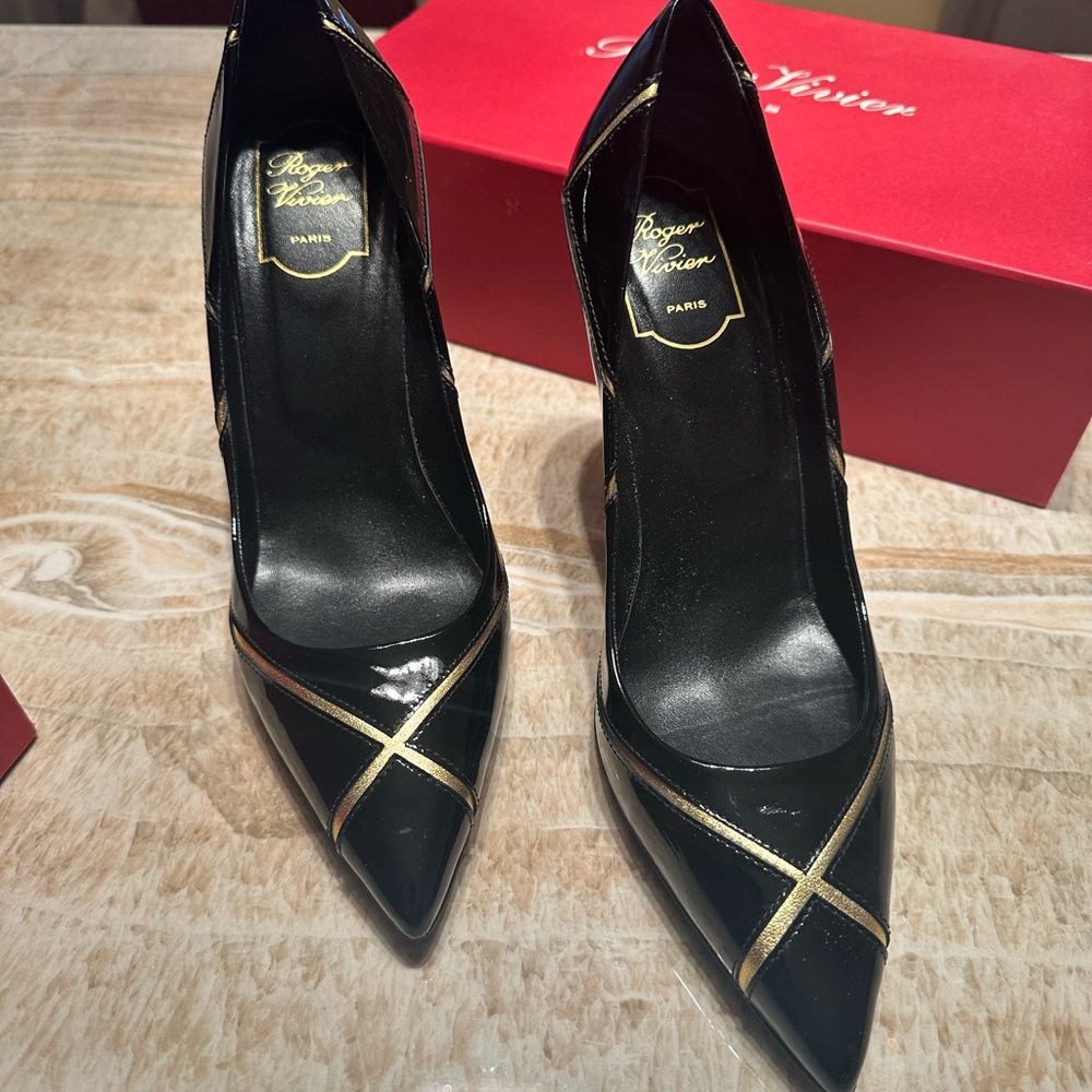 Roger Vivier Black and Gold Women's Heels